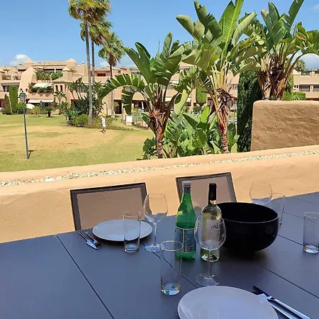 Lejlighed Cartuja Del Golf Estepona