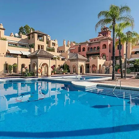 Cartuja Del Golf Lejlighed Estepona